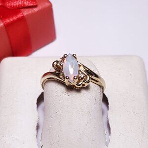 Estate 1/3ctw Precious White Opal and Diamond in hearts Rogers 10Kt YG Ring22102